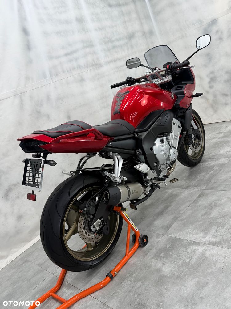 Yamaha FZ - 6