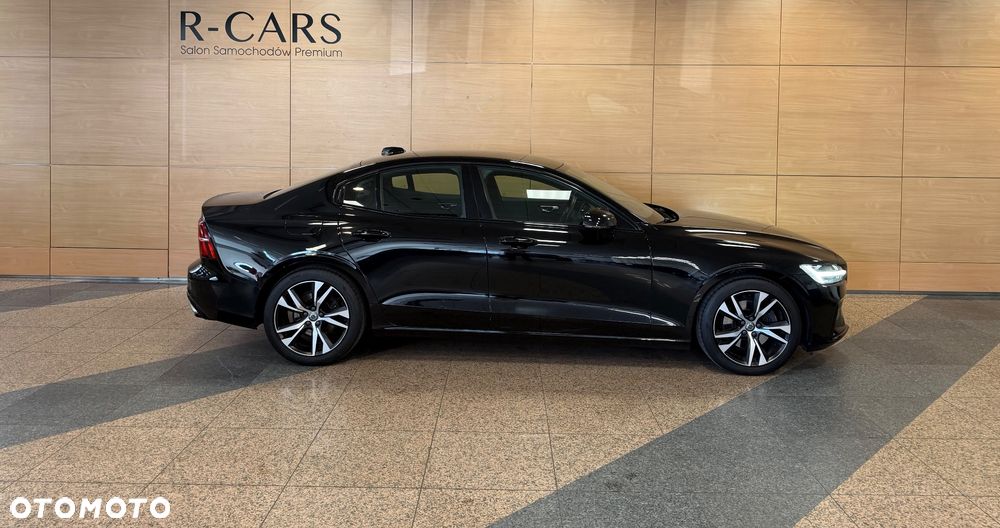 Volvo S60 T4 R-Design - 3