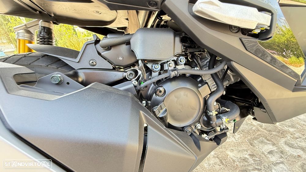 Honda ADV ADV 350 - 8