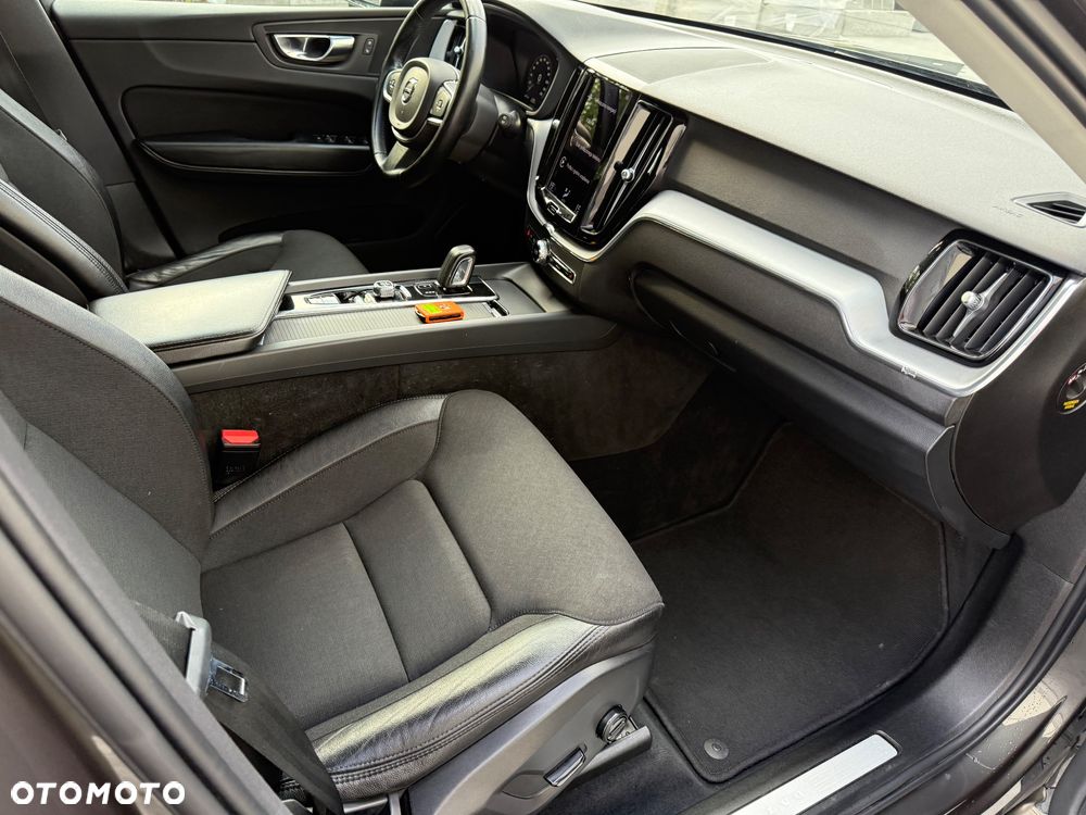 Volvo XC 60 D4 SCR Momentum - 30