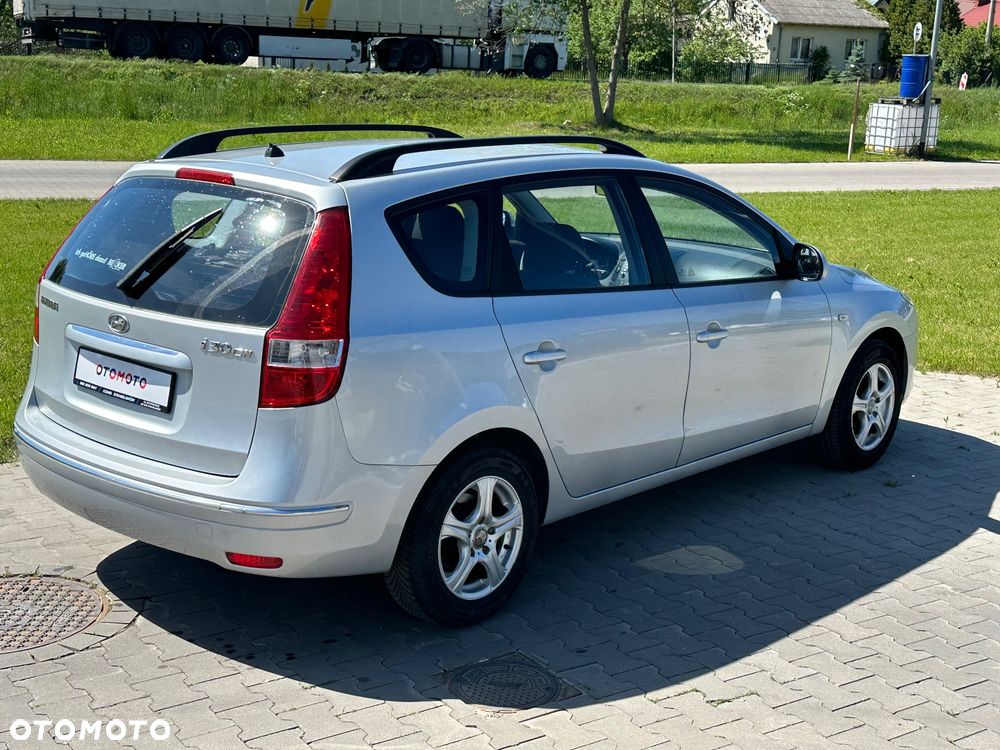Hyundai i30 i30cw 1.6 Edition Plus - 13