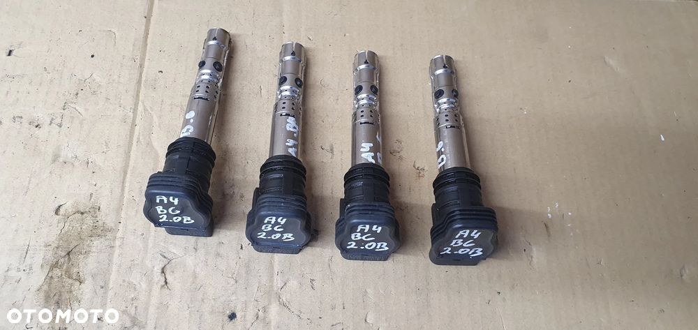 1szt. Cewka zapłonowa Audi A4 B6 2.0 FSI 06A905115D - 2