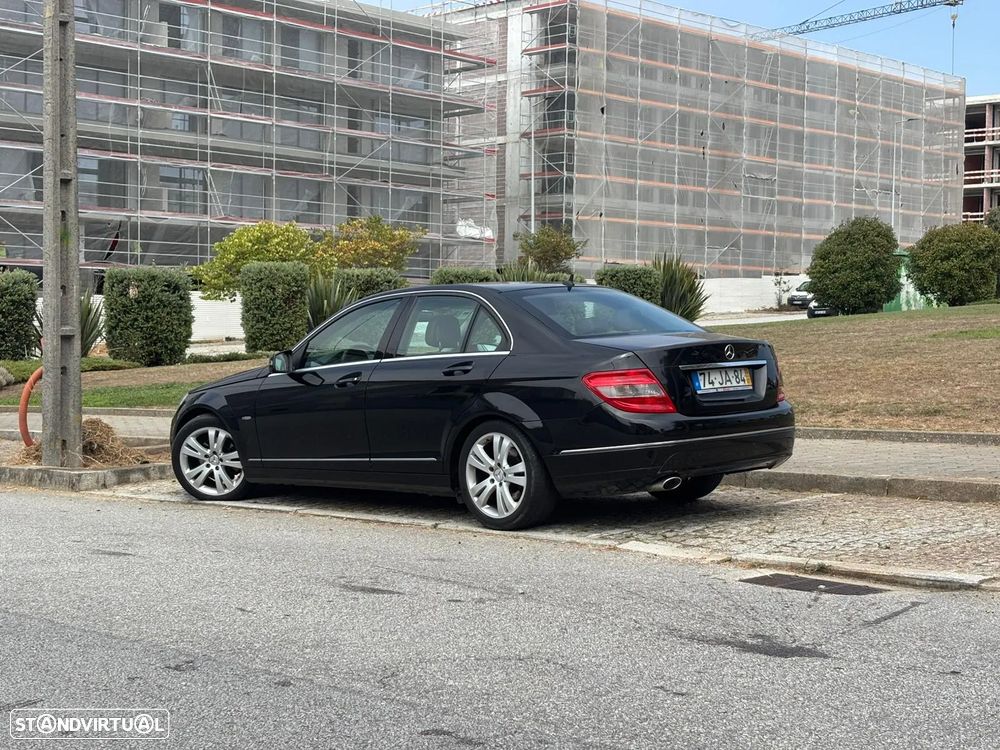 Mercedes-Benz 220 - 3