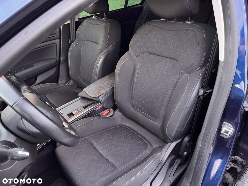 Renault Megane TCe 140 GPF LIMITED - 9