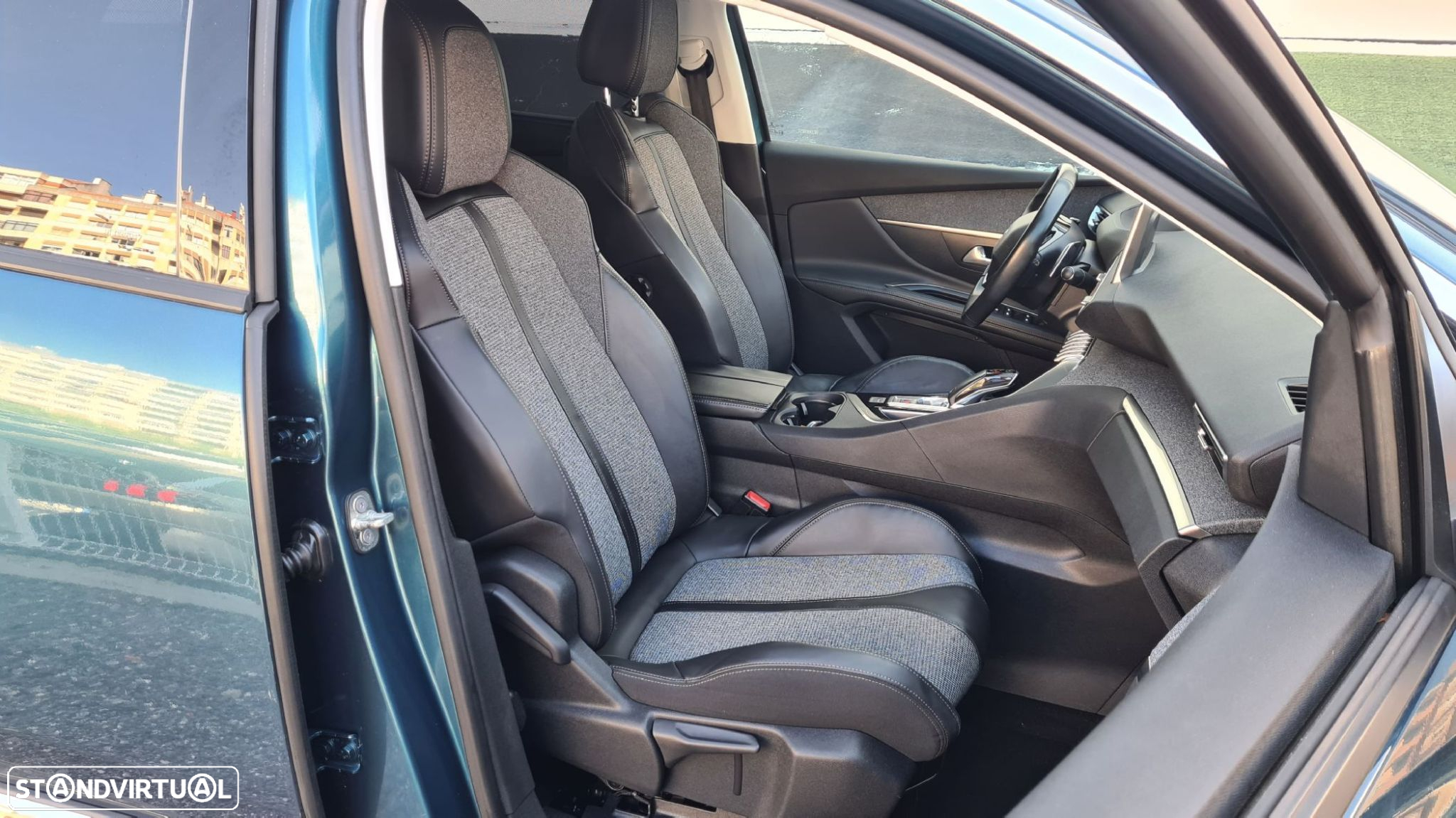 Peugeot 5008 1.6 BlueHDi Allure EAT6 J18 - 39