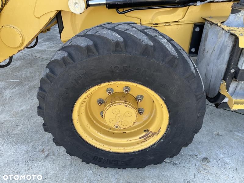 Caterpillar 428 F , rok 2012 4 łyżki, widły. - 8