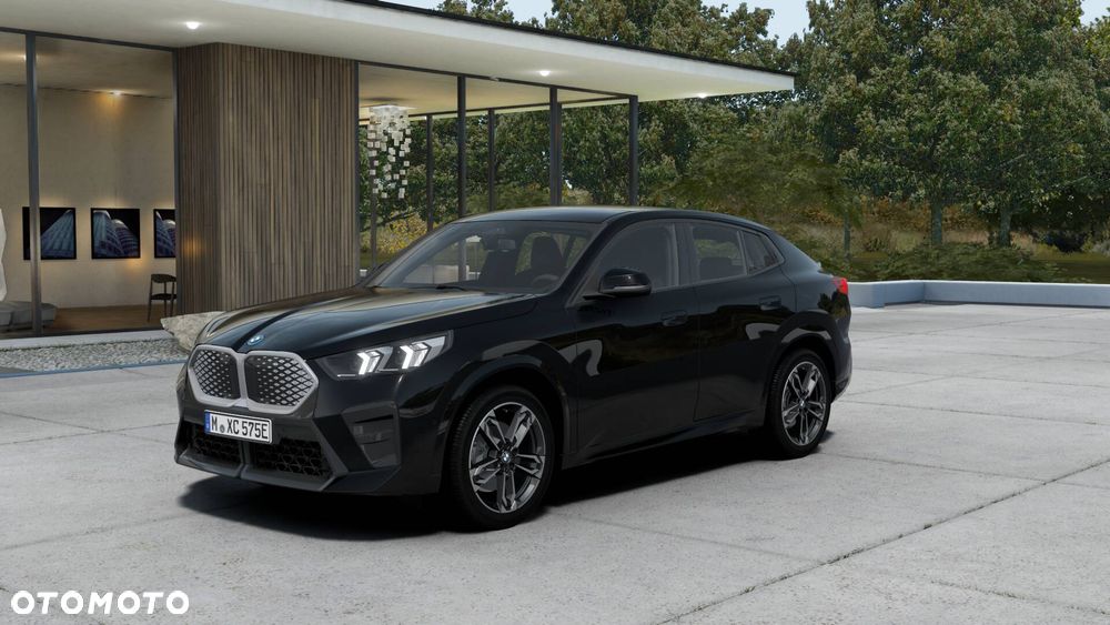 BMW iX2 eDrive20 - 1