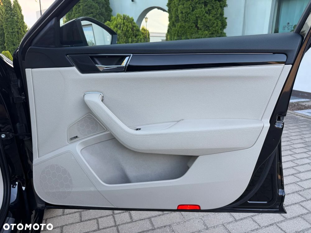 Skoda Superb 2.0 TSI L&K DSG - 15