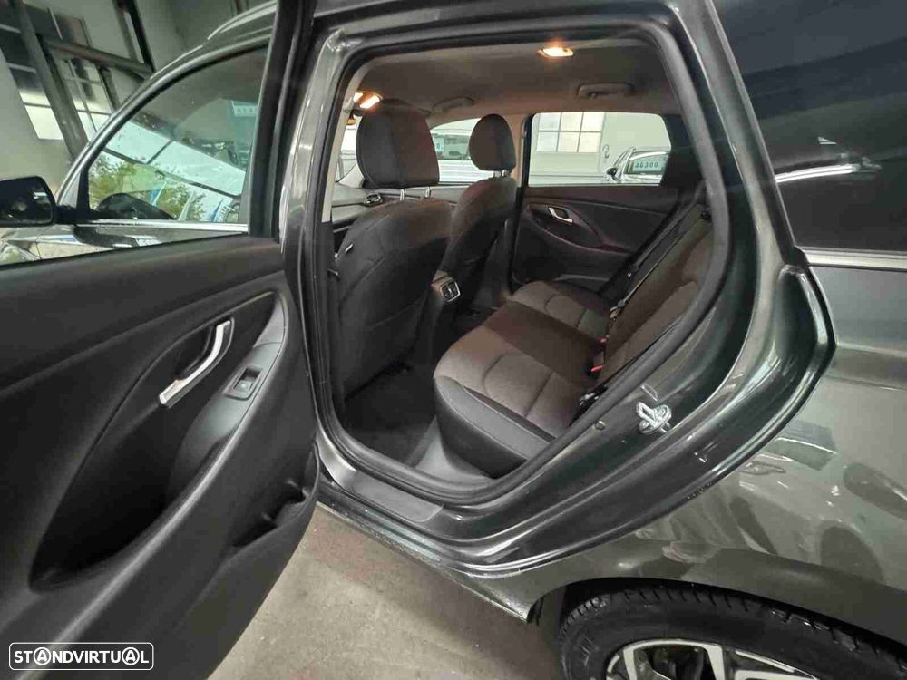 Hyundai i30 SW 1.0 T-GDi Style Plus - 17