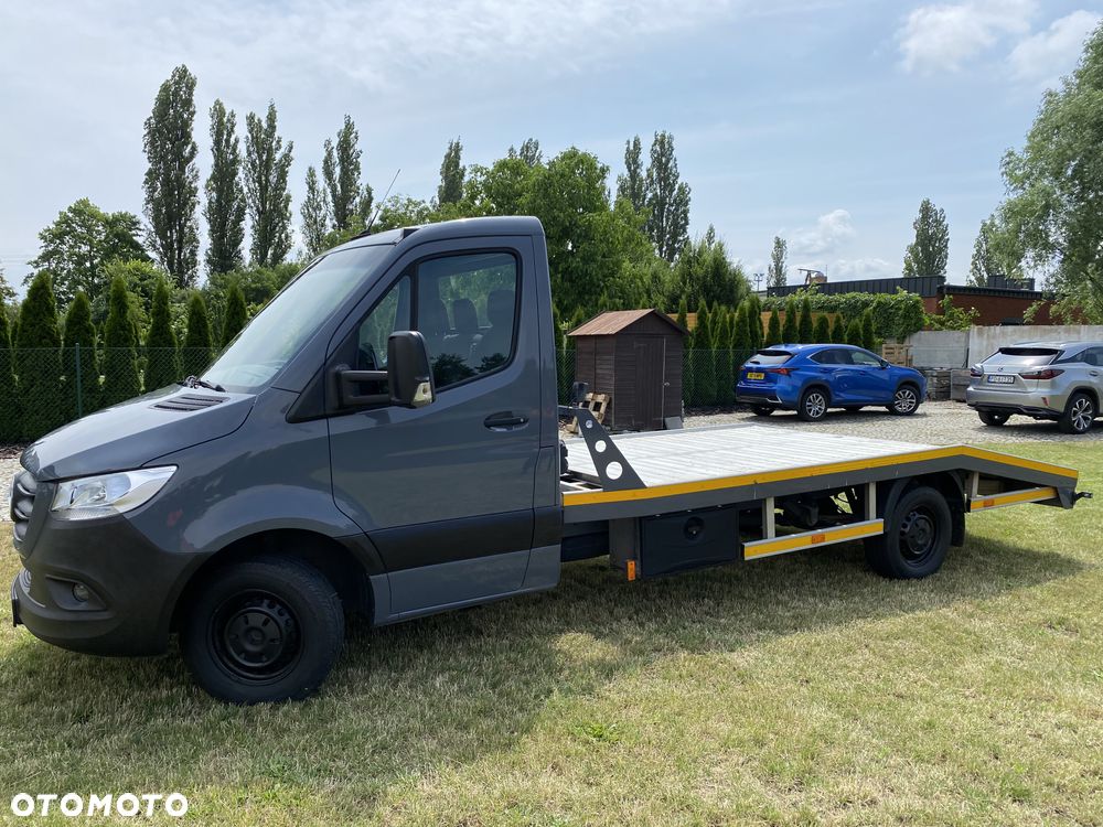 Mercedes-Benz Sprinter 319 - 18