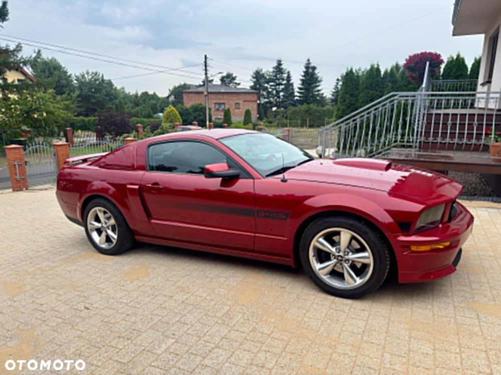 Ford Mustang - 1