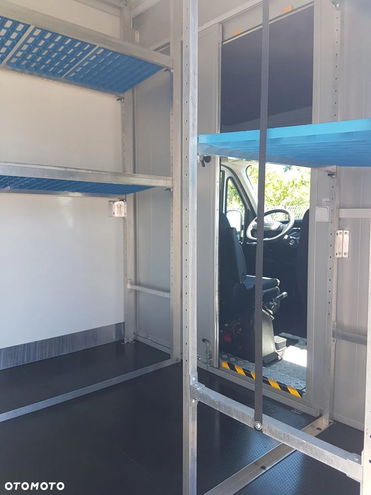 Iveco DAILY KONTENER NISKOPODŁOGOWY 4,43x2,23x2,42 SKLEP FOODTRUCK BAR KLIMA KONIOWÓZ KAMPER - 39