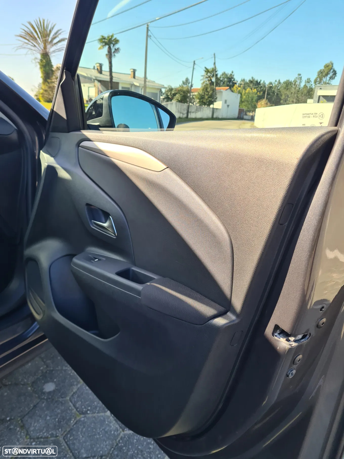 Opel Corsa 1.2 Business - 44