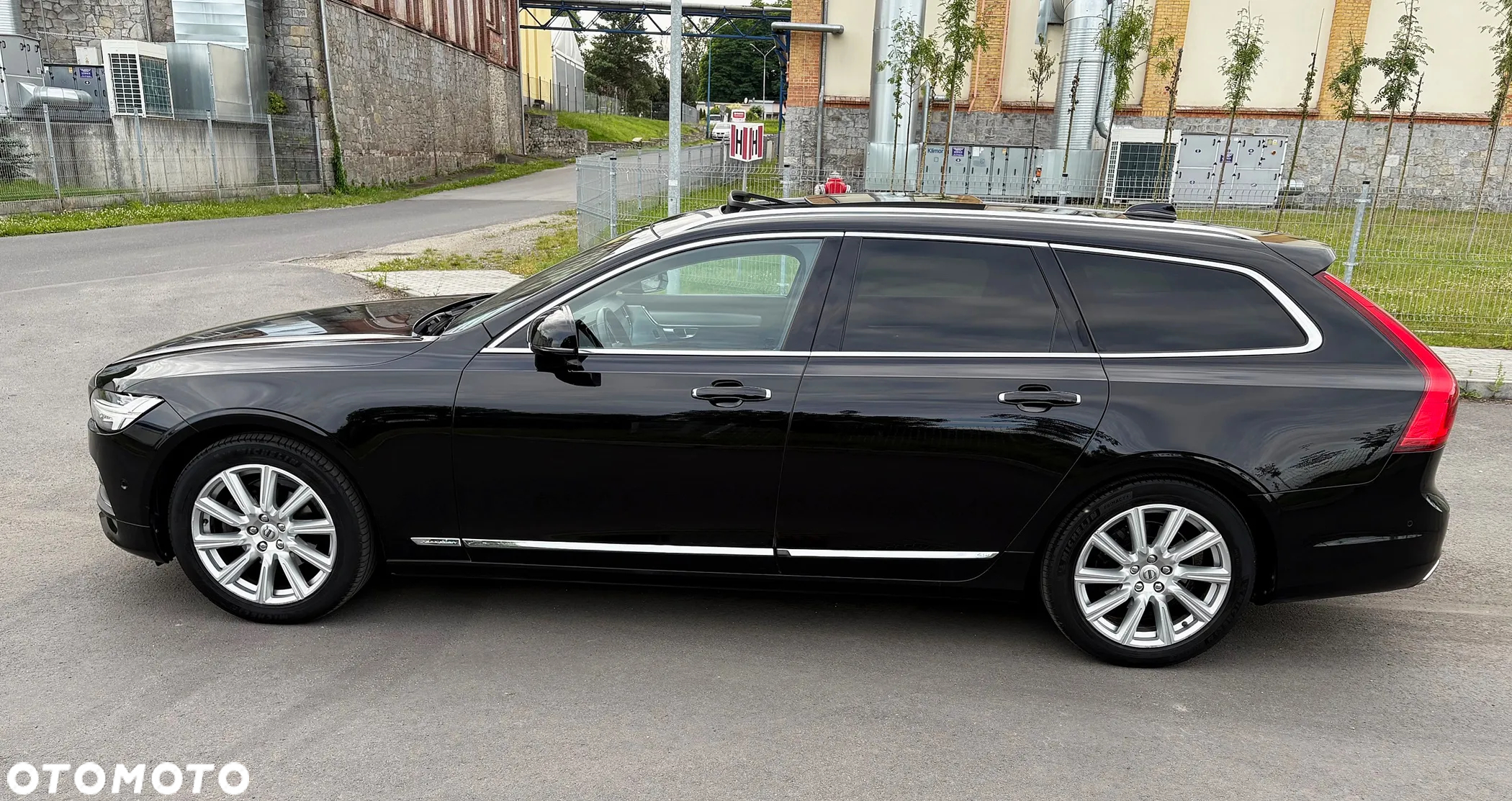 Volvo V90 D4 Inscription - 11