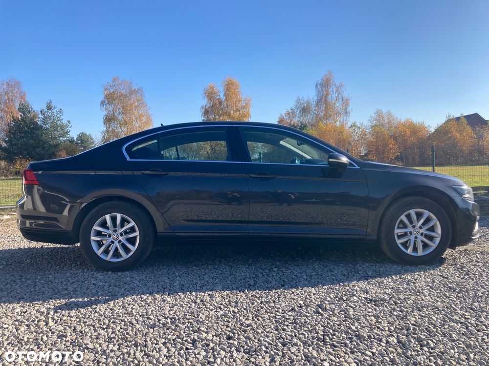Volkswagen Passat 2.0 TDI SCR Comfortline DSG - 2