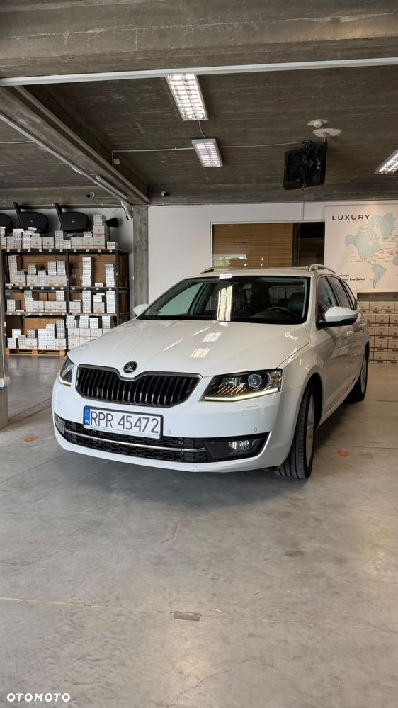 Skoda Octavia 2.0 TDI RS DSG - 1