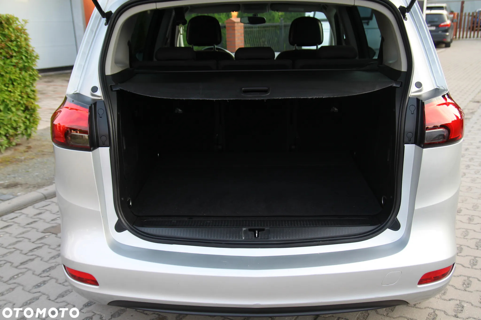 Opel Zafira - 10