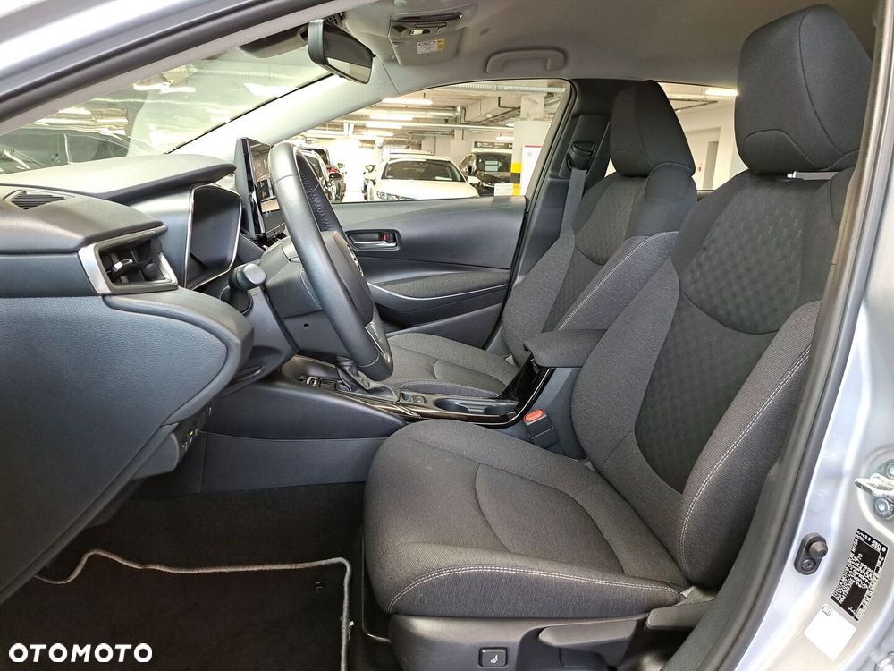 Toyota Corolla 1.8 Hybrid Comfort - 12
