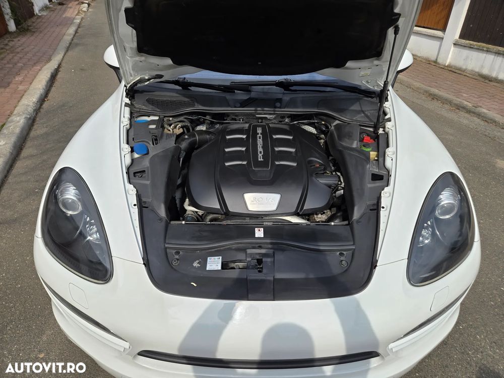 Porsche Cayenne 3.0TD TipTronic - 17