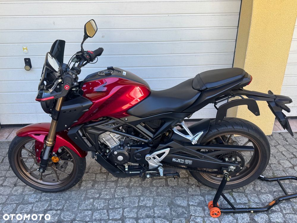 Honda CB - 1