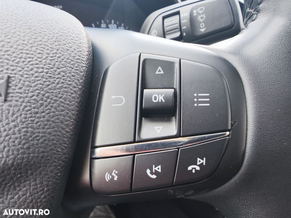 Ford Focus 1.0 EcoBoost Connected - 25