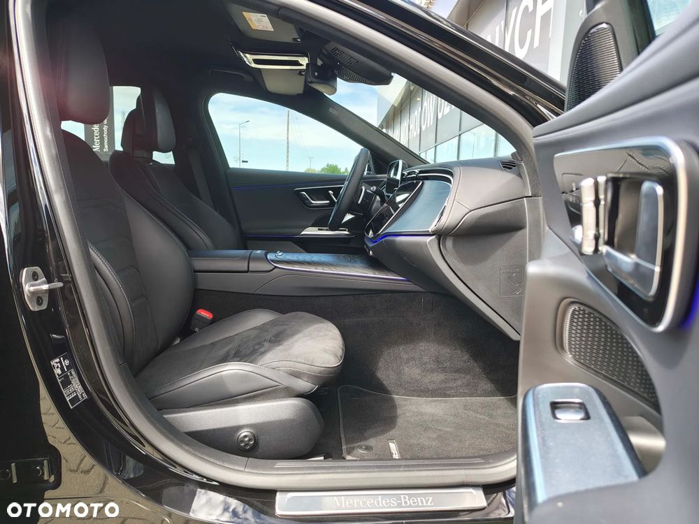 Mercedes-Benz Klasa E 220 d mHEV 4-Matic AMG 9G-Tronic - 15