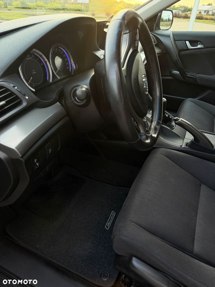 Honda Accord 2.0 Comfort - 9