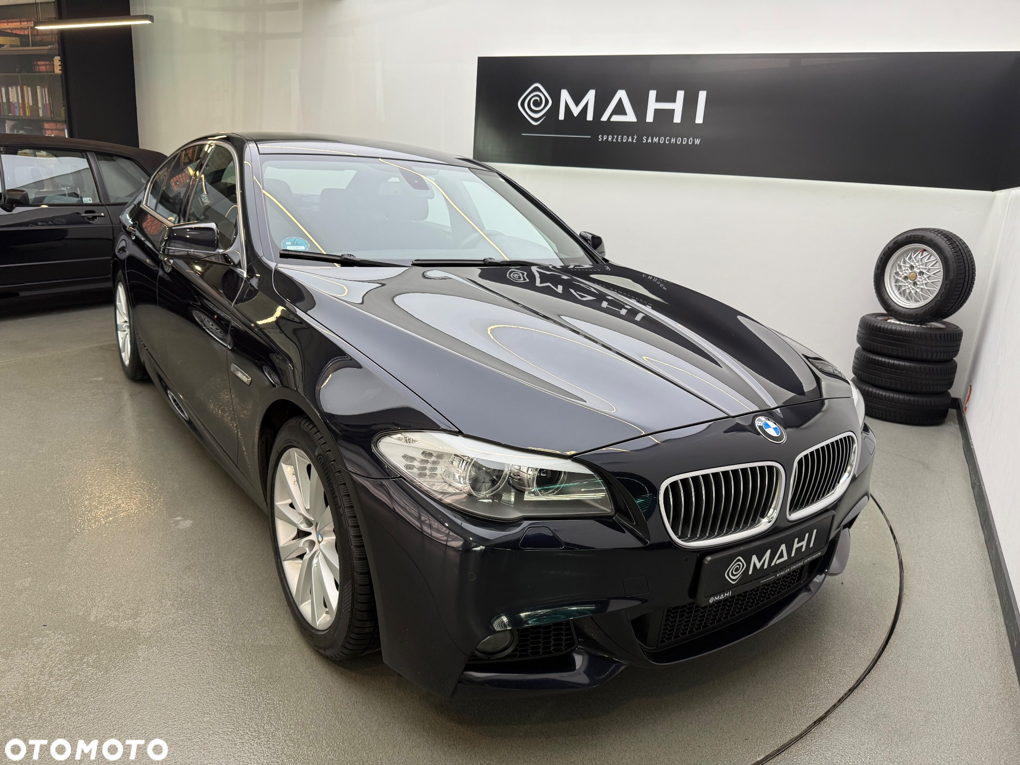 BMW Seria 5 520i Touring Luxury Line - 2