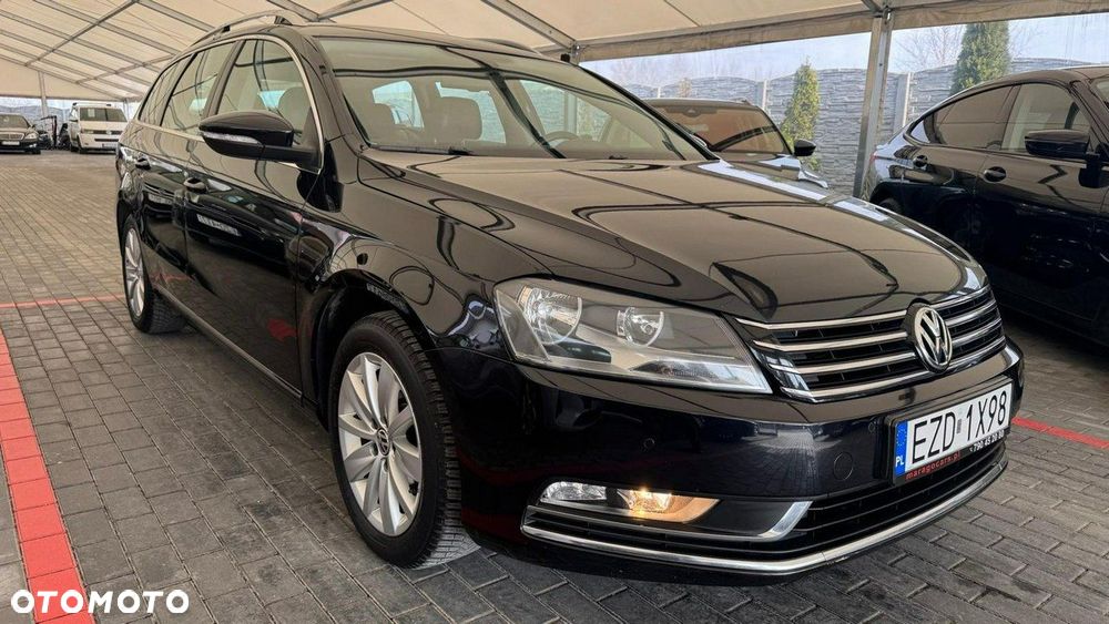 Volkswagen Passat - 12