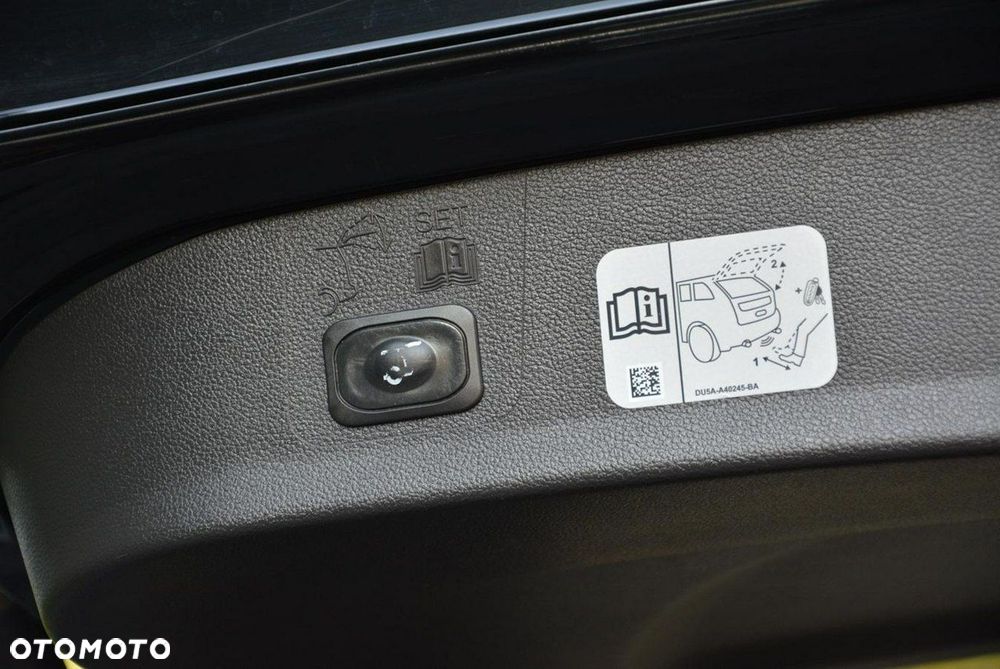 Ford Kuga 1.5 EcoBoost 2x4 Titanium - 34