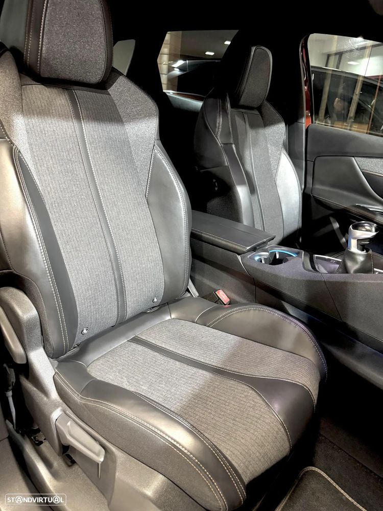 Peugeot 3008 1.2 PureTech GT Line - 23