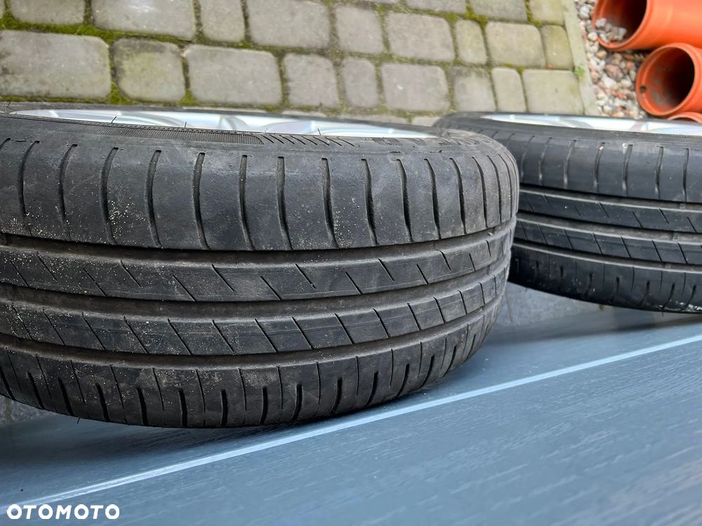 Felgi aluminiowe z oponami 195/55/16 do BMW 116 - 8
