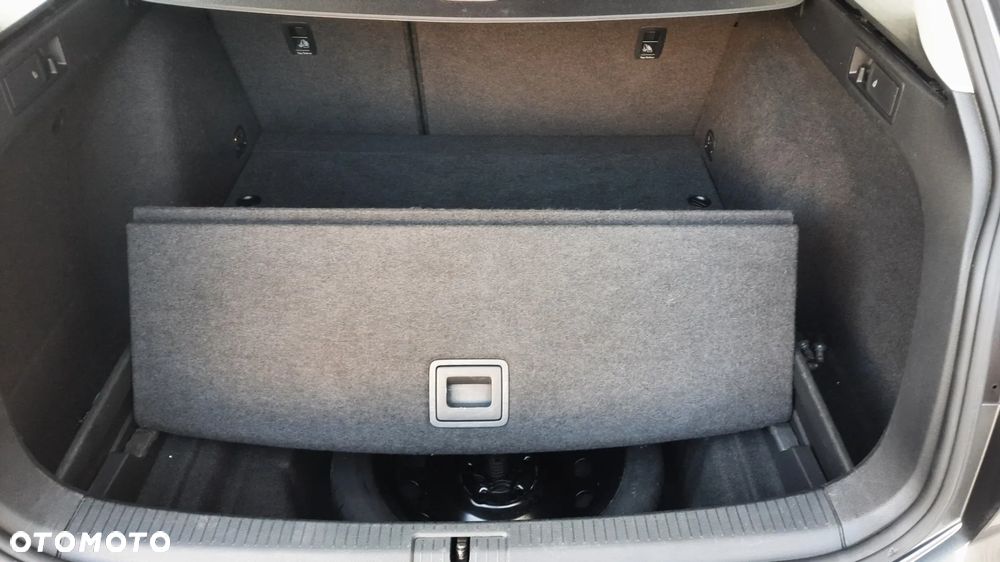 Volkswagen Golf 1.0 TSI City - 14