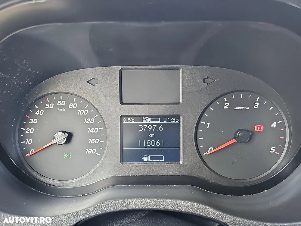 Mercedes-Benz Sprinter - 9