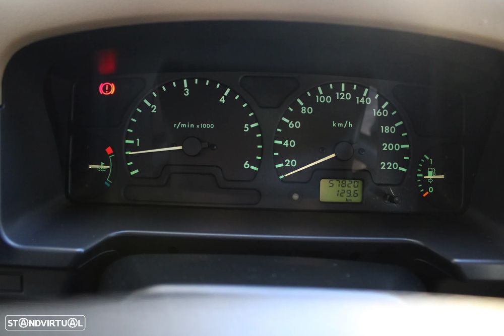 Land Rover Discovery 2.5 TD5 - 37