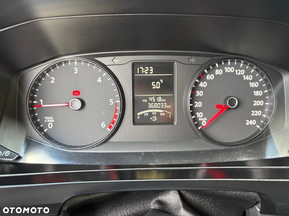 Volkswagen Transporter - 16