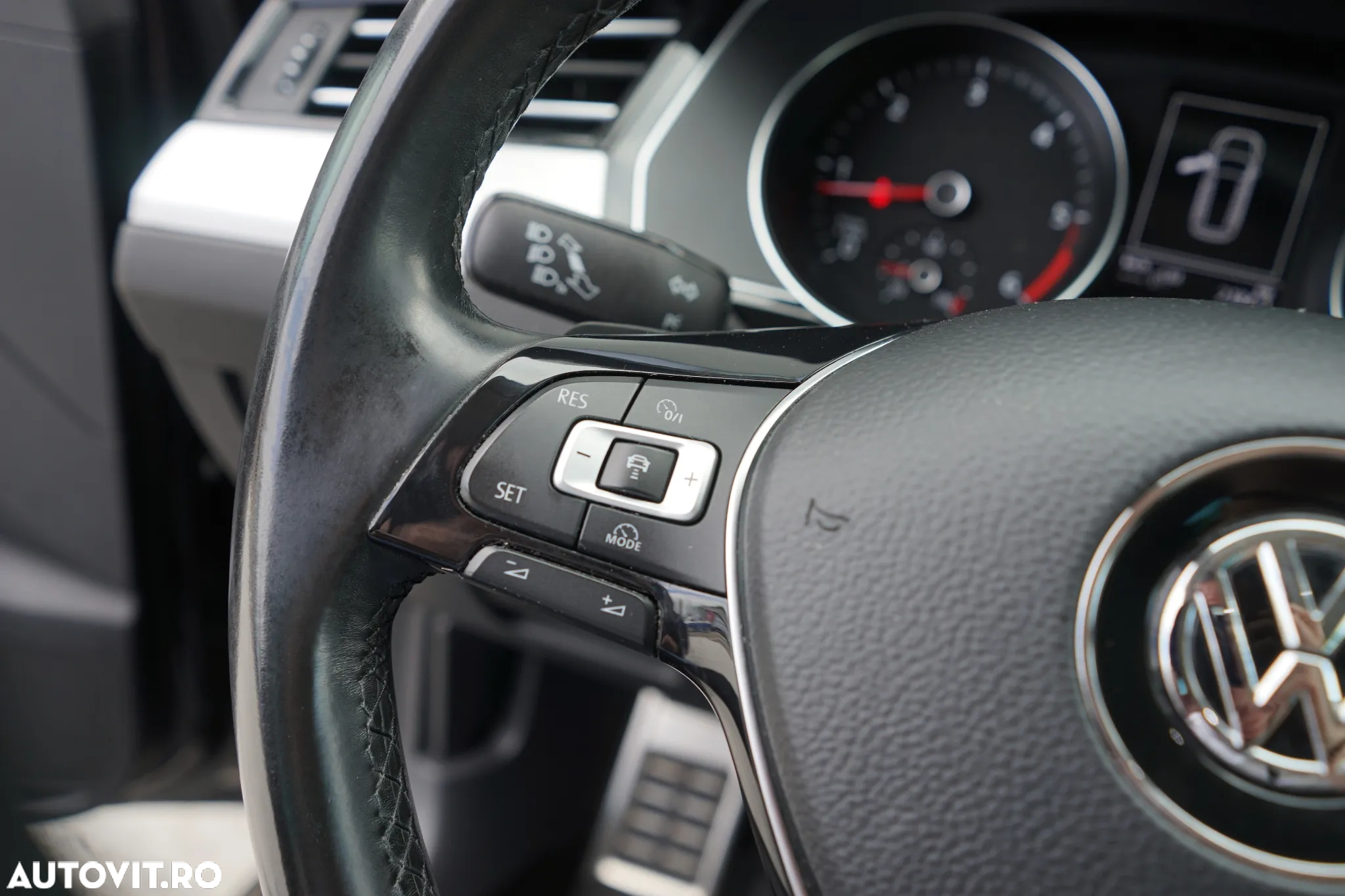 Volkswagen Passat Variant 2.0 TDI DSG Comfortline - 15