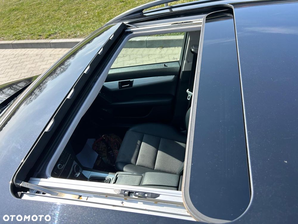 Mercedes-Benz Klasa C 220 CDI DPF Automatik BlueEFFICIENCY Avantgarde - 12