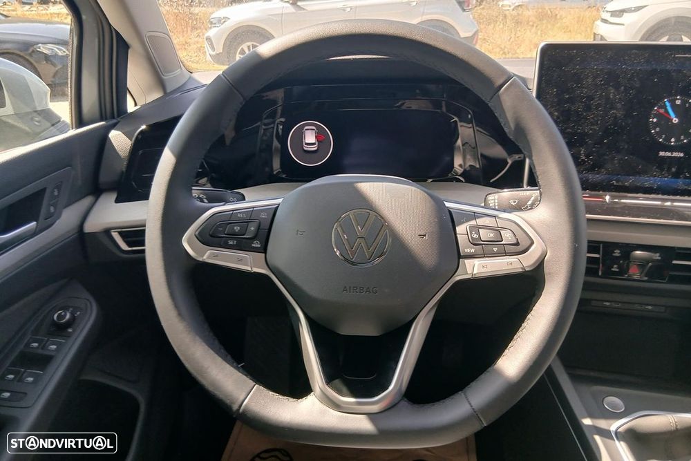 VW Golf 1.5 TSI Urban - 10