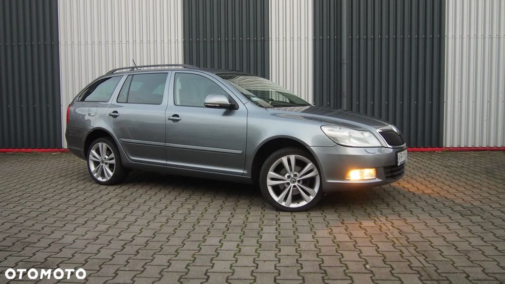Skoda Octavia 2.0 TDI DPF 4x4 DSG Elegance - 18
