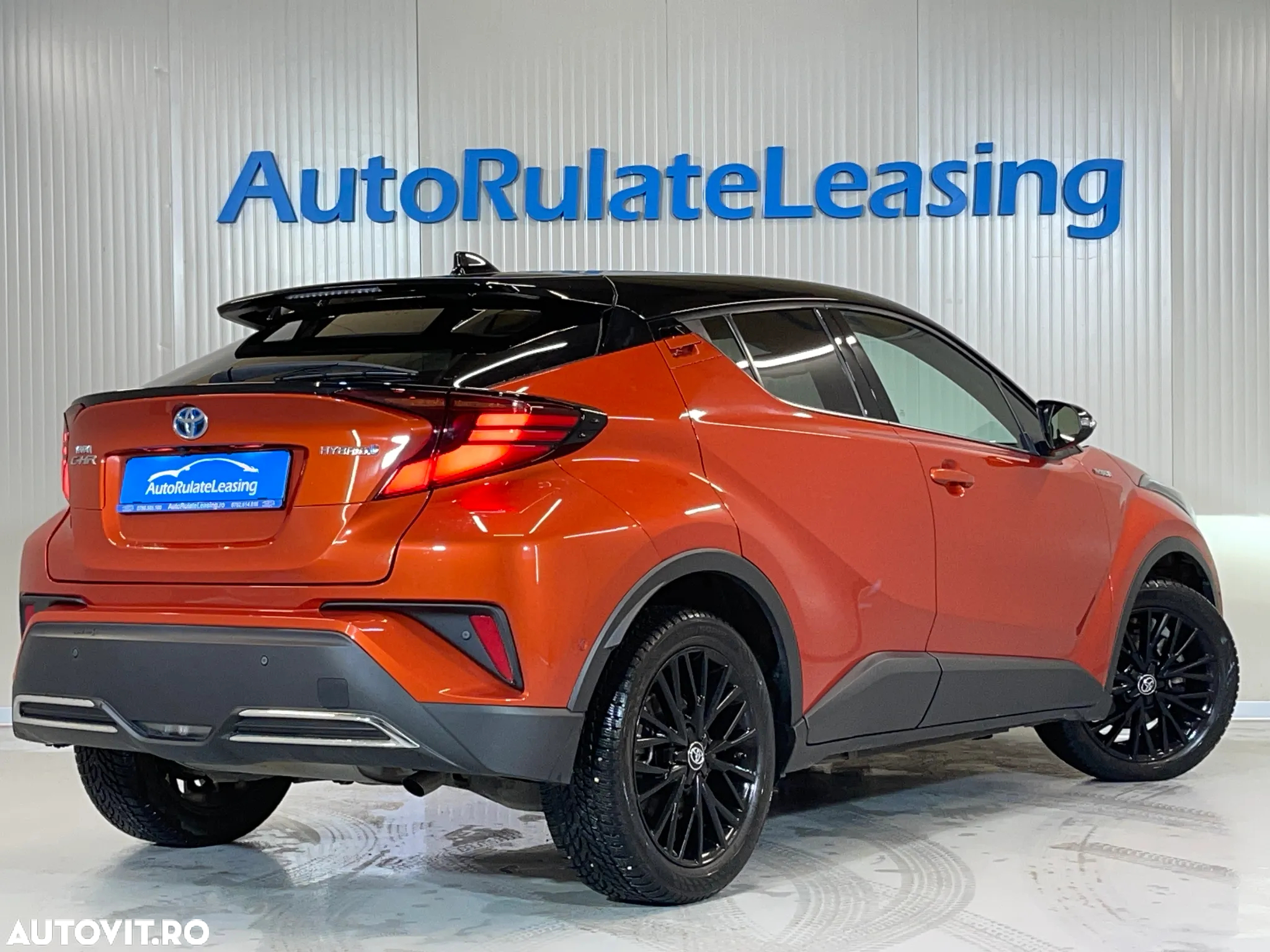 Toyota C-HR 2.0 HSD 184 CP 4x2 CVT Classy Bi-Tone - 3