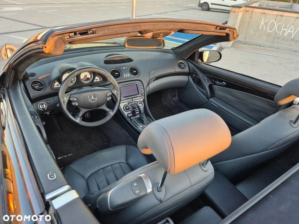 Mercedes-Benz SL - 16