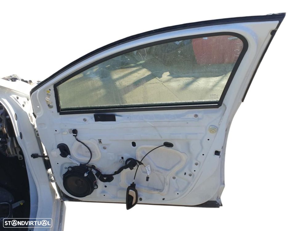 PORTA FRENTE DIREITA RENAULT MEGANE IV SPORT TOURER - 2