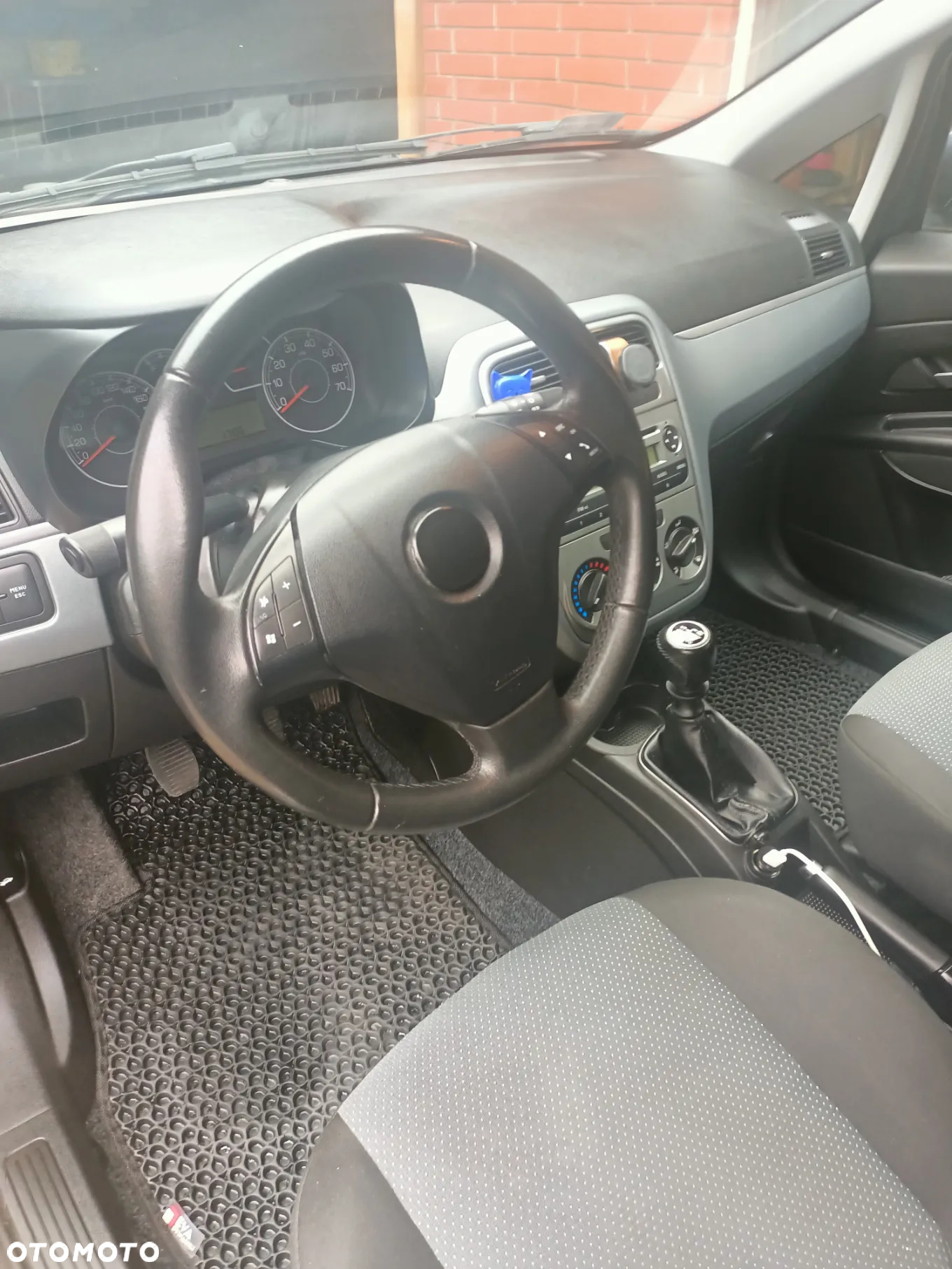 Fiat Grande Punto - 9