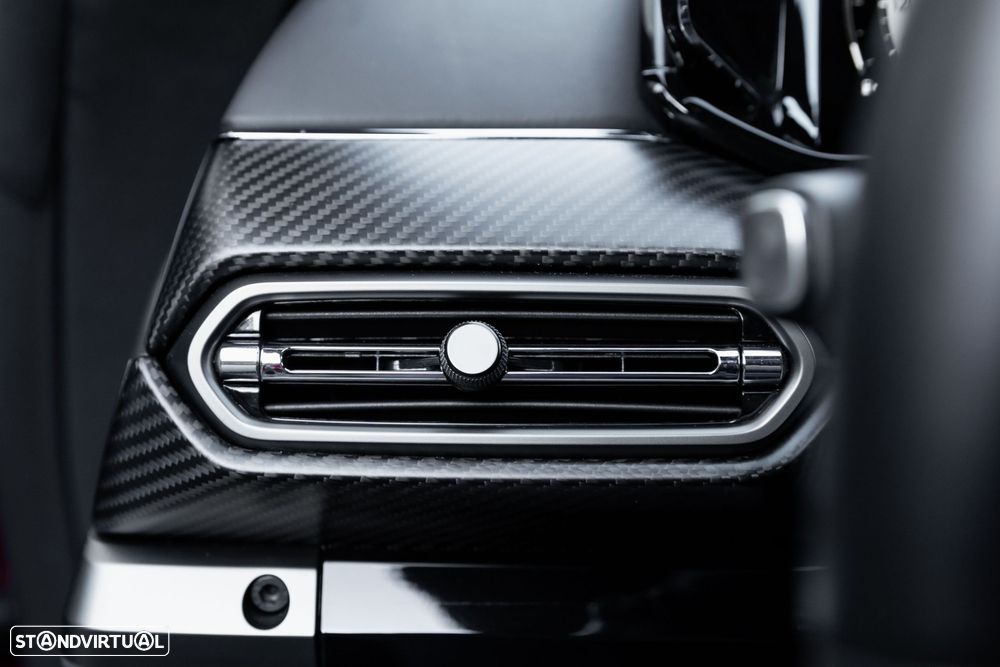 Aston Martin Vantage Coupe V8 - 45