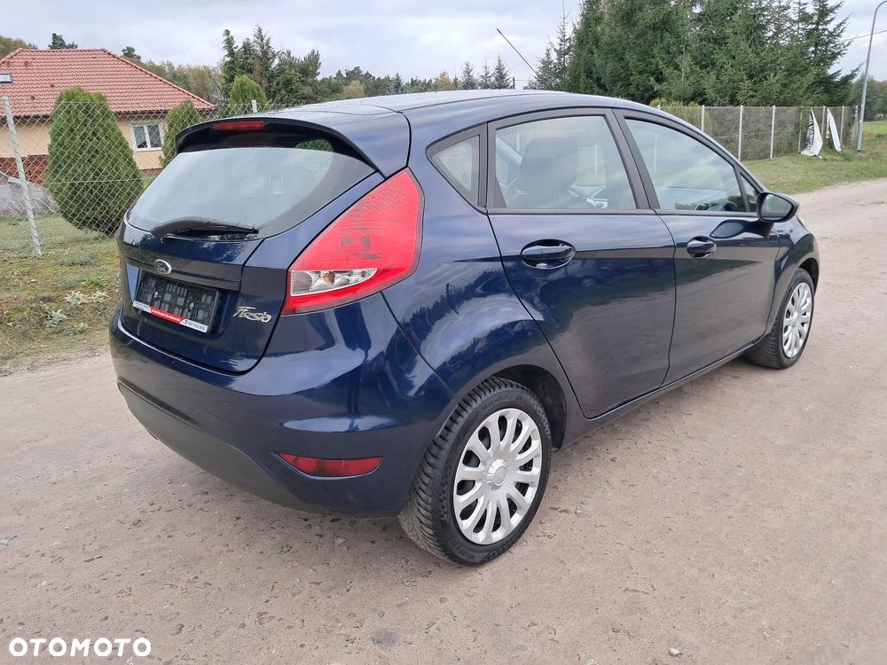 Ford Fiesta 1.6 TDCi DPF Ghia - 7