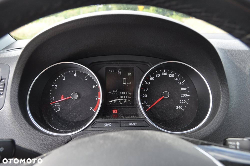 Volkswagen Polo 1.2 TSI BMT Comfortline - 27