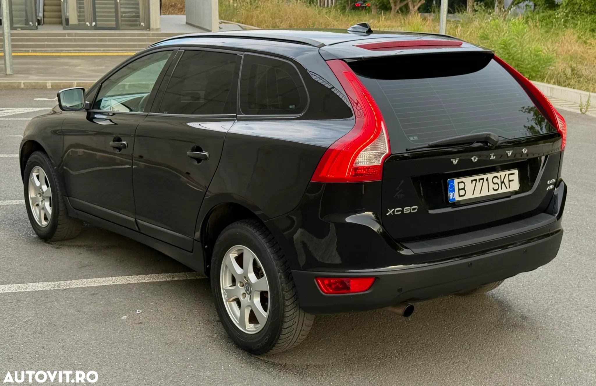 Volvo XC 60 2.4D AWD Kinetic - 3