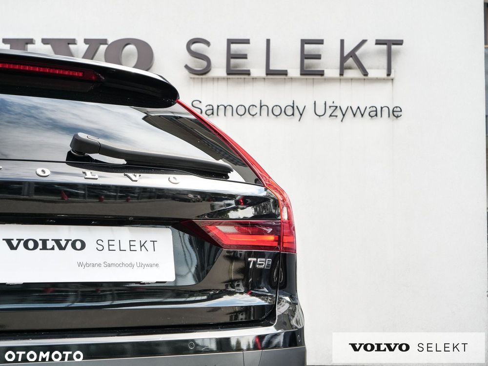 Volvo V90 Cross Country - 10