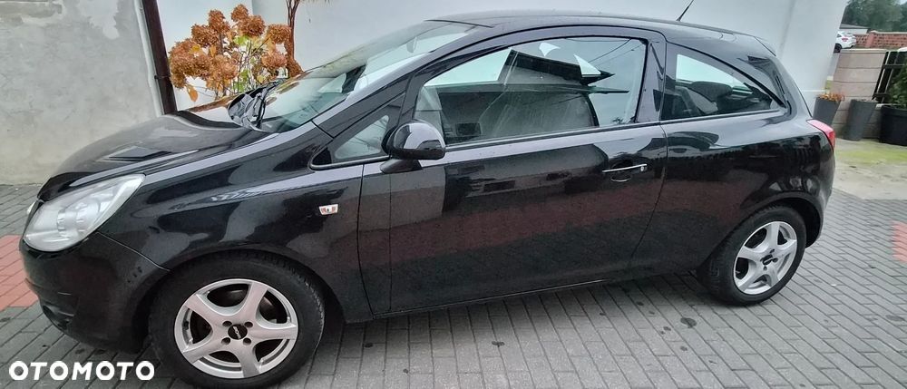 Opel Corsa 2010 photo 4